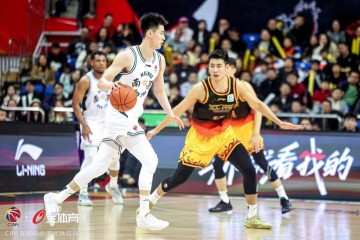 雷速官网比分-CBA积分榜，浙江加时胜广厦，上海独占榜首，山东连胜，北京3连胜
